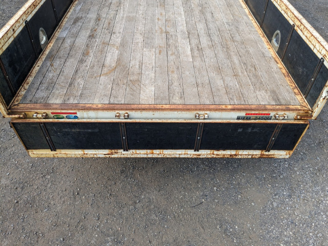 いすゞ フォワード 中型 平ボディ（クレーン付） 2PG-FRR90S1(104390) 9枚目