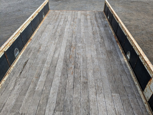 いすゞ フォワード 中型 平ボディ（クレーン付） 2PG-FRR90S1(104390) 13枚目