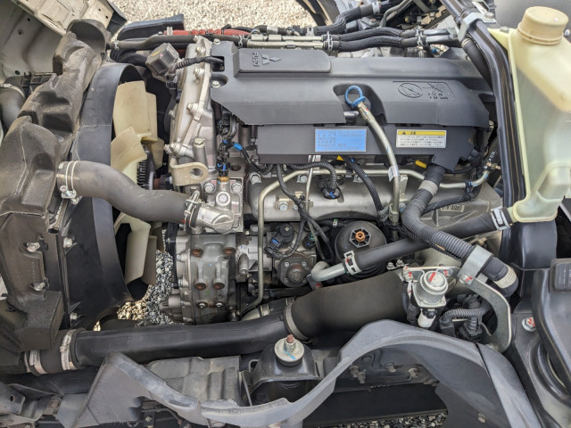 Mitsubishi Fuso canter Small Box body TPG-FEA50(104389) 34枚目