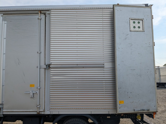 Mitsubishi Fuso canter Small Box body TPG-FEA50(104389) 37枚目
