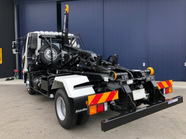 三菱ふそう ファイター 中型 コンテナ専用車 2KG-Fk72F(104397) 3枚目