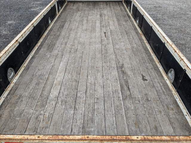 いすゞ フォワード 中型 平ボディ（クレーン付） 2PG-FRR90S1(104398) 10枚目