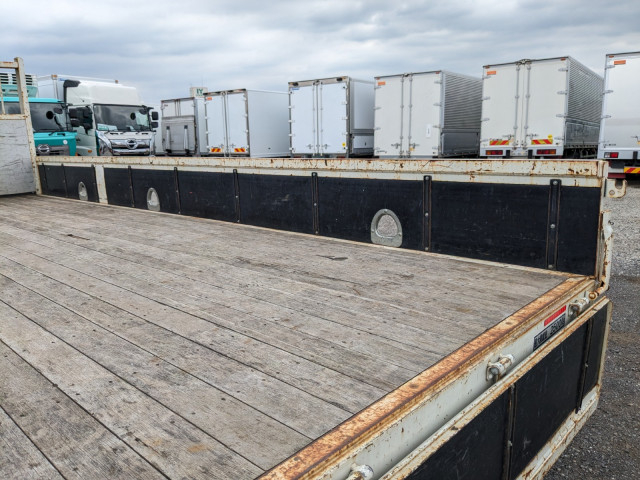 いすゞ フォワード 中型 平ボディ（クレーン付） 2PG-FRR90S1(104398) 15枚目