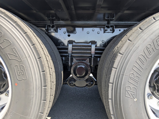 三菱ふそう スーパーグレート 大型 平ボディ（クレーン付） 2KG-FV80VYP(104401) 10枚目