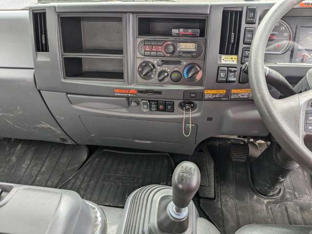 いすゞ フォワード 中型 平ボディ（クレーン付） 2PG-FRR90S1(104400) 28枚目