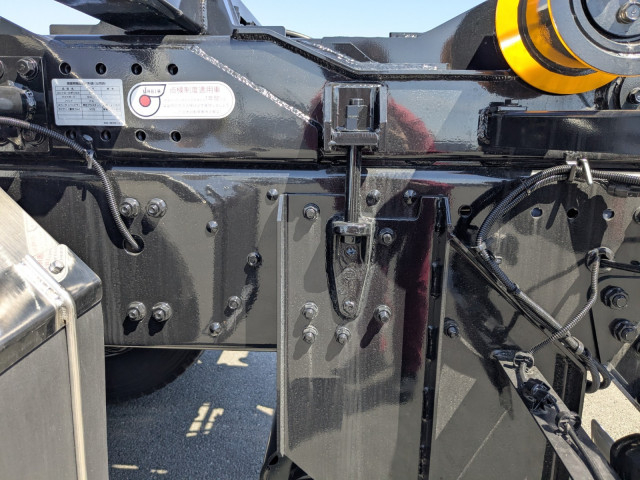 三菱ふそう スーパーグレート 大型 コンテナ専用車 2KG-FV80VYP(104402) 9枚目