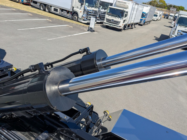 三菱ふそう スーパーグレート 大型 コンテナ専用車 2KG-FV80VYP(104402) 20枚目