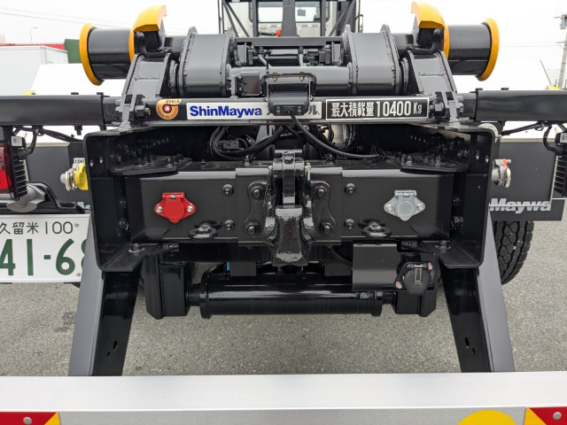 三菱ふそう スーパーグレート 大型 コンテナ専用車 2KG-FV80VYP(104404) 8枚目