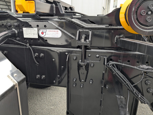 三菱ふそう スーパーグレート 大型 コンテナ専用車 2KG-FV80VYP(104404) 9枚目