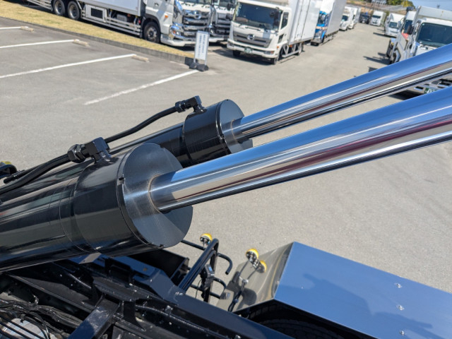 三菱ふそう スーパーグレート 大型 コンテナ専用車 2PG-FV80VY(104405) 19枚目