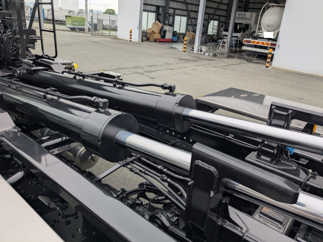 三菱ふそう スーパーグレート 大型 コンテナ専用車 2KG-FV80VYP(104404) 29枚目