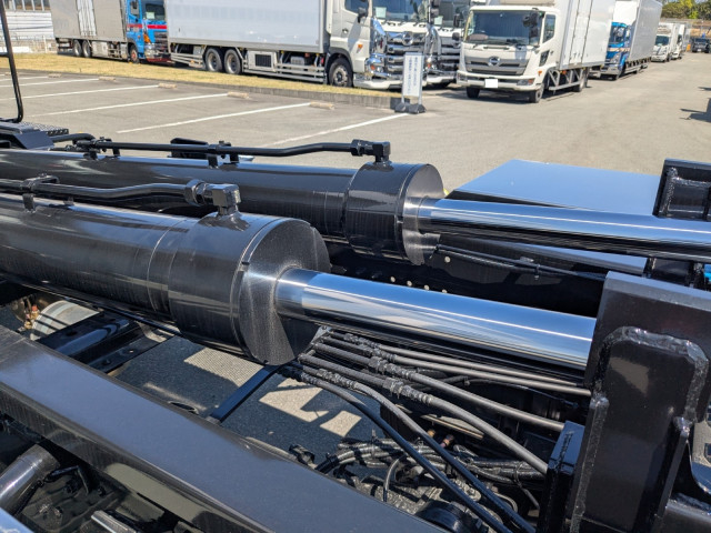 三菱ふそう スーパーグレート 大型 コンテナ専用車 2PG-FV80VY(104405) 29枚目