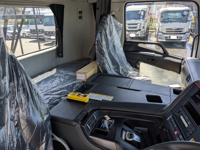 三菱ふそう スーパーグレート 大型 コンテナ専用車 2PG-FV80VY(104406) 28枚目