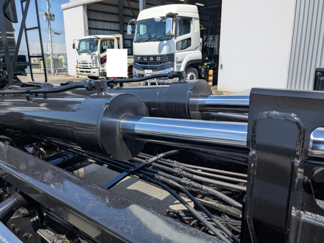 三菱ふそう スーパーグレート 大型 コンテナ専用車 2PG-FV80VY(104406) 30枚目