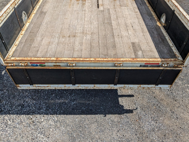 いすゞ フォワード 中型 平ボディ（クレーン付） 2PG-FRR90S1(104408) 9枚目