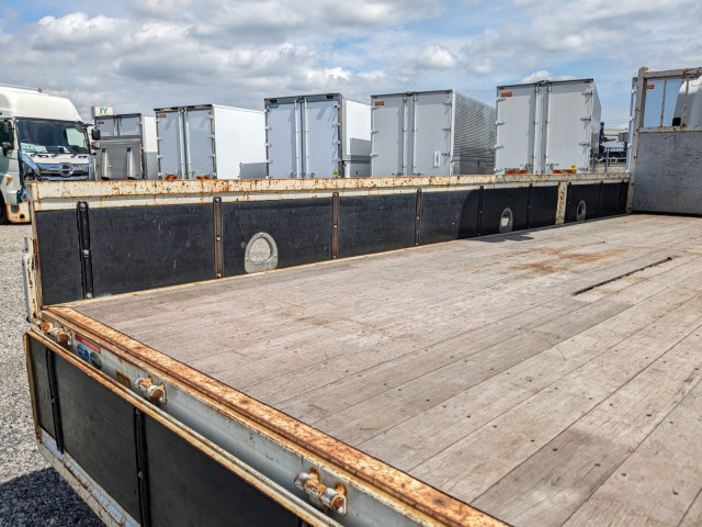 いすゞ フォワード 中型 平ボディ（クレーン付） 2PG-FRR90S1(104408) 16枚目