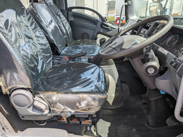 いすゞ フォワード 中型 平ボディ（クレーン付） 2PG-FRR90S1(104408) 27枚目