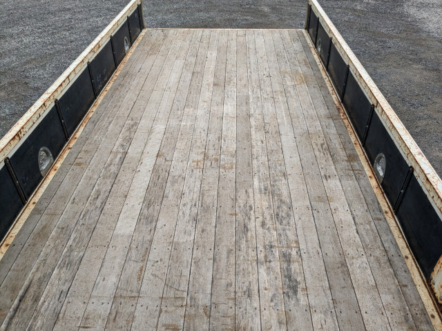 いすゞ フォワード 中型 平ボディ（クレーン付） 2PG-FRR90S1(104409) 14枚目