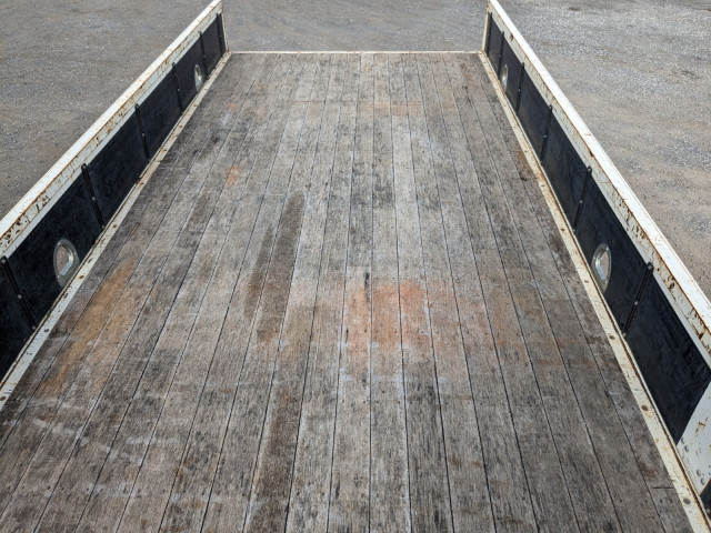 いすゞ フォワード 中型 平ボディ（クレーン付） 2PG-FRR90S1(104412) 13枚目