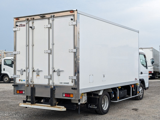 三菱ふそう キャンター 小型 冷蔵冷凍バン TPG-FEB50(104414) 5枚目