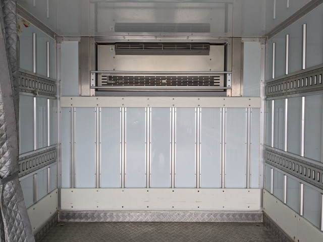 三菱ふそう キャンター 小型 冷蔵冷凍バン TPG-FEB50(104414) 16枚目