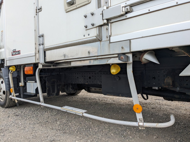 三菱ふそう キャンター 小型 冷蔵冷凍バン TPG-FEB50(104414) 26枚目