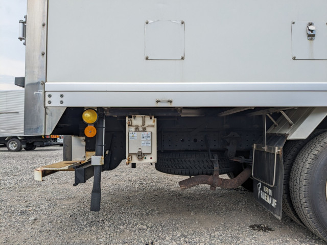 三菱ふそう キャンター 小型 冷蔵冷凍バン TPG-FEB50(104414) 30枚目