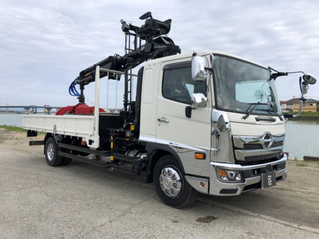 日野 レンジャー 増トン 平ボディ（クレーン付） 2KG-FE2ACA(104416) 2枚目