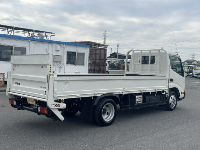 トヨタ ダイナ 小型 平ボディ 2KG-XZU655(104418) 7枚目