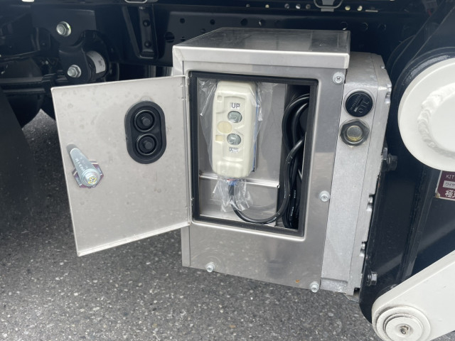 トヨタ ダイナ 小型 平ボディ 2KG-XZU655(104418) 15枚目