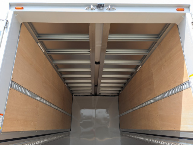 三菱ふそう スーパーグレート 中型 ウィング 2KG-FK65F(104419) 18枚目
