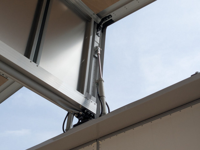 三菱ふそう スーパーグレート 中型 ウィング 2KG-FK65F(104419) 34枚目