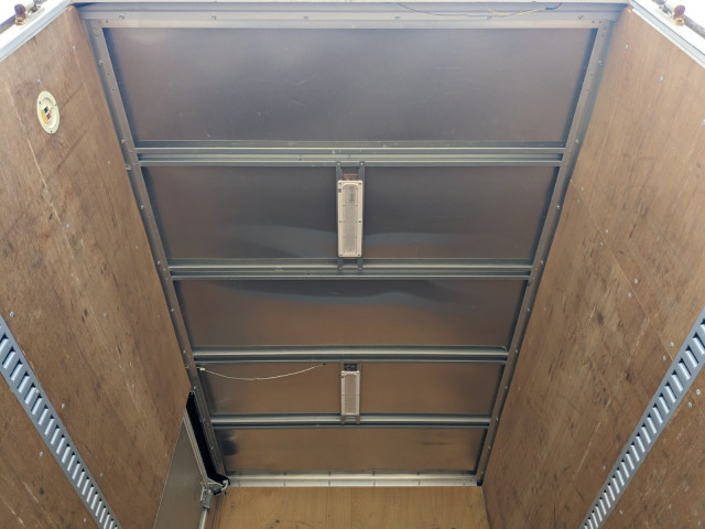 いすゞ エルフ 小型 バン TKG-NKS85AN(104420) 12枚目