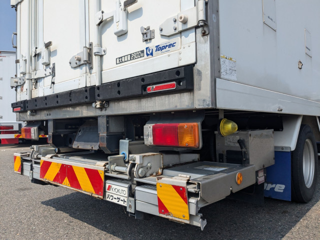 日野 デュトロ 小型 冷蔵冷凍バン TPG-XZU712M(104421) 8枚目