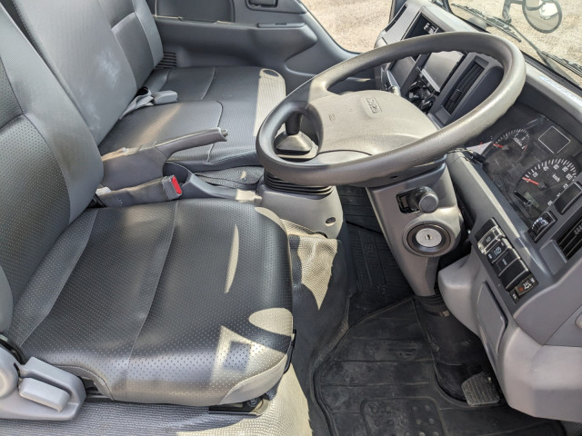 いすゞ エルフ 小型 バン TKG-NKS85AN(104420) 28枚目