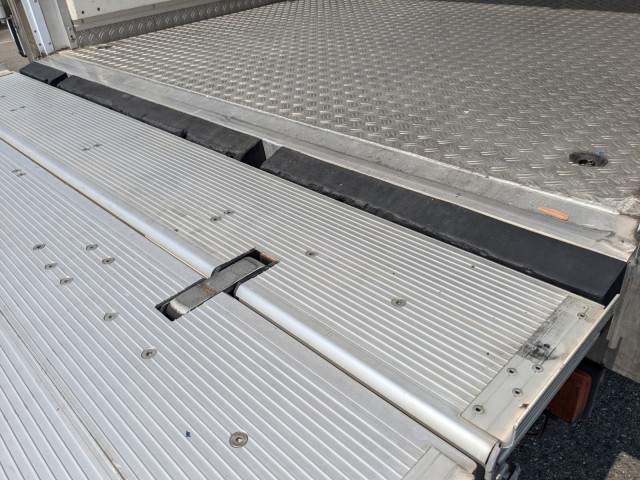 日野 デュトロ 小型 冷蔵冷凍バン TPG-XZU712M(104421) 13枚目