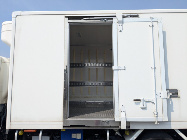日野 デュトロ 小型 冷蔵冷凍バン TPG-XZU712M(104421) 28枚目
