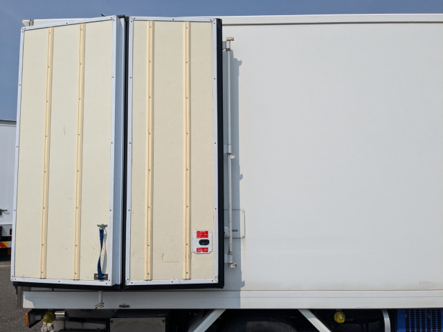 日野 デュトロ 小型 冷蔵冷凍バン TPG-XZU712M(104421) 30枚目