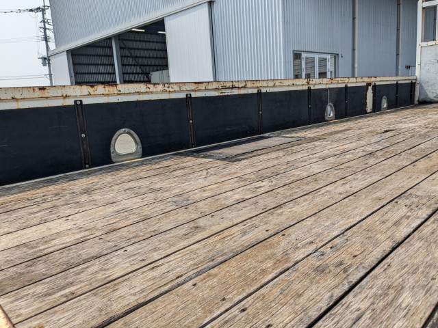 いすゞ フォワード 中型 平ボディ（クレーン付） 2PG-FRR90S1(104422) 18枚目