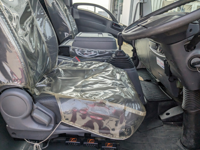 いすゞ フォワード 中型 平ボディ（クレーン付） 2PG-FRR90S1(104422) 34枚目