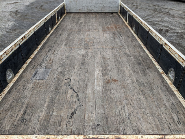 いすゞ フォワード 中型 平ボディ（クレーン付） 2PG-FRR90S1(104424) 10枚目