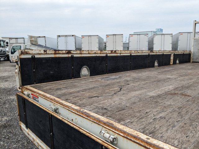 いすゞ フォワード 中型 平ボディ（クレーン付） 2PG-FRR90S1(104424) 15枚目