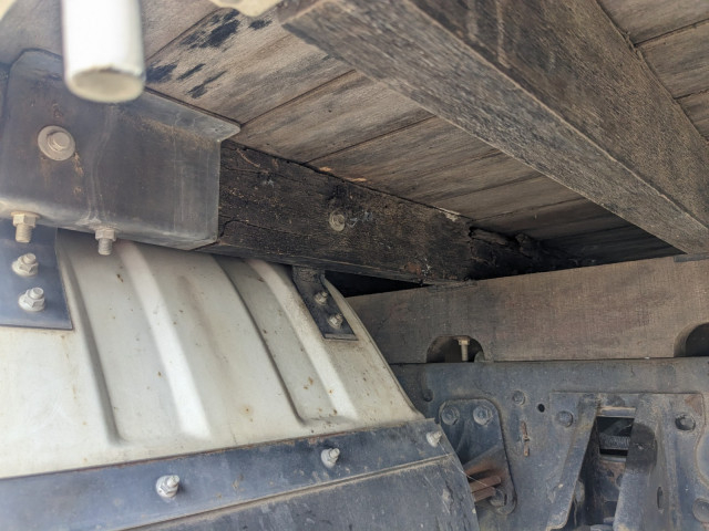 いすゞ フォワード 中型 平ボディ（クレーン付） 2PG-FRR90S1(104425) 11枚目