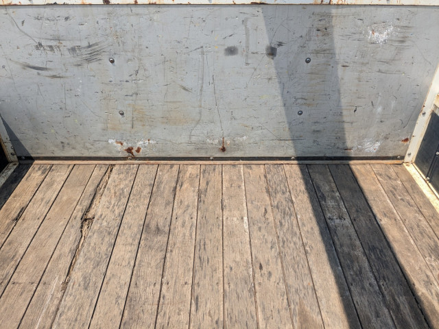 いすゞ フォワード 中型 平ボディ（クレーン付） 2PG-FRR90S1(104425) 17枚目