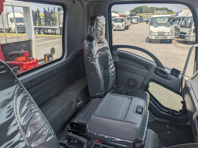 いすゞ フォワード 中型 平ボディ（クレーン付） 2PG-FRR90S1(104425) 27枚目