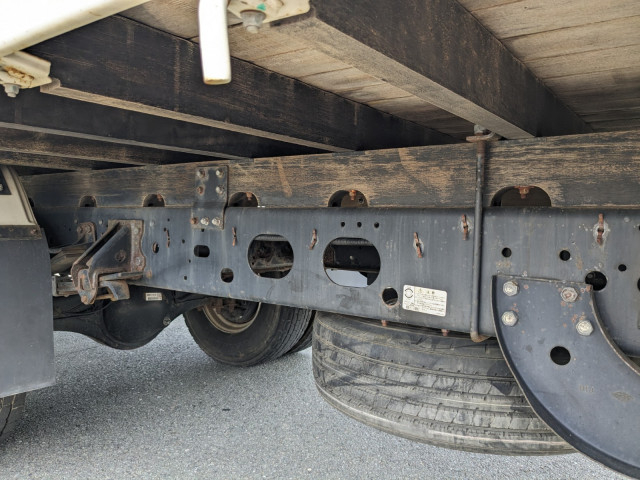 いすゞ フォワード 中型 平ボディ（クレーン付） 2PG-FRR90S1(104426) 9枚目