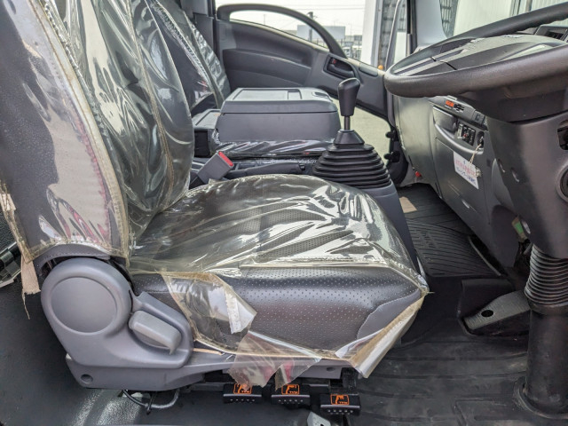 いすゞ フォワード 中型 平ボディ（クレーン付） 2PG-FRR90S1(104426) 27枚目