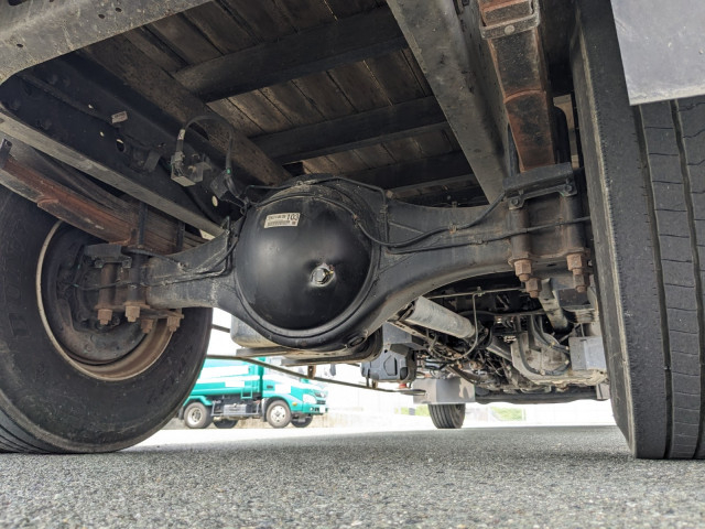 いすゞ フォワード 中型 平ボディ（クレーン付） 2PG-FRR90S1(104427) 12枚目