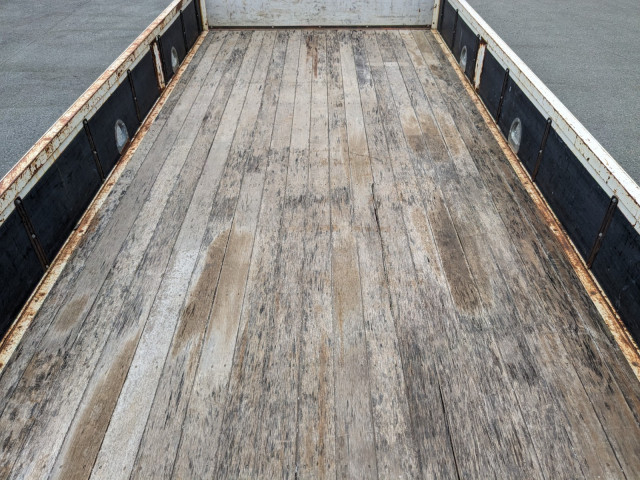 いすゞ フォワード 中型 平ボディ（クレーン付） 2PG-FRR90S1(104427) 15枚目