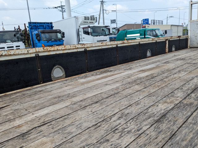 いすゞ フォワード 中型 平ボディ（クレーン付） 2PG-FRR90S1(104427) 20枚目